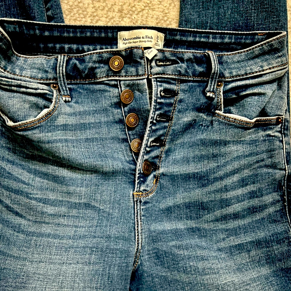 Abercrombie & Fitch High Rise Super Skinny Ankle Jeans